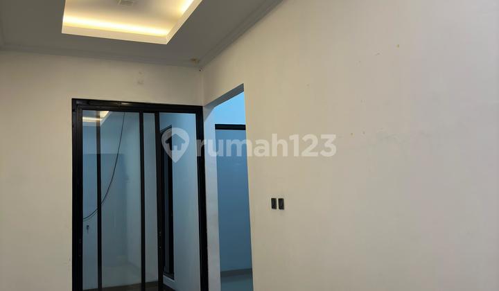 Rumah Bagus Dekat Mall Alam Sutera  2