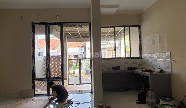 Rumah 3 Lantai di Jl. Raya melati mas blok D SHM 2