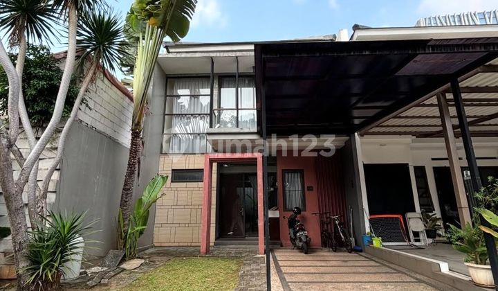 Rumah 3+1 Kamar dengan Taman & Backyard - Siap Huni di Kawasan Berkembang Serpong!