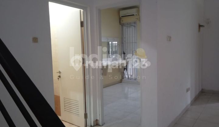 Murah di Bsd !! Rumah 2 Lantai Dekat Akses Tol Delatinos 2