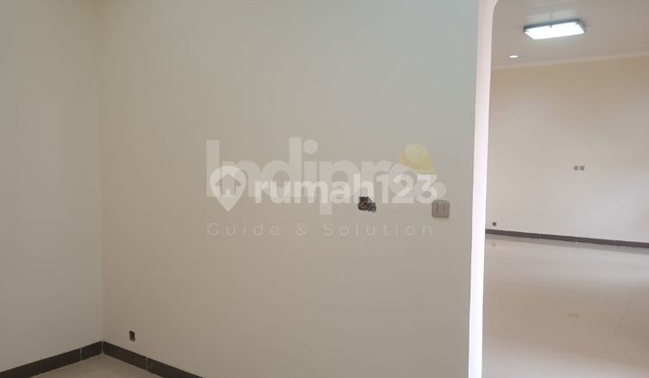 FOR SALE 2-STORY HOUSE IN ALAM SUTERA 2