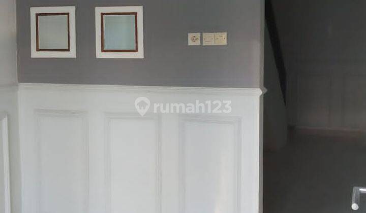 Disewakan rumah minimalis 2lt d Semolowaru  2