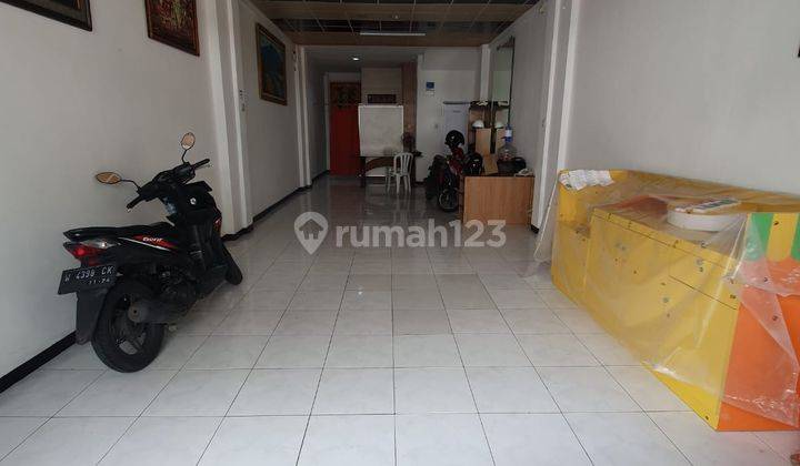 Ruko di 0 jlManyar kertorjo sebelah Starbucks  2