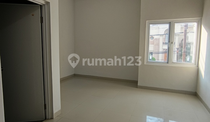 For Rent: New 2-Storey Shop House Ready for Use in the Center of Cirebon City 2