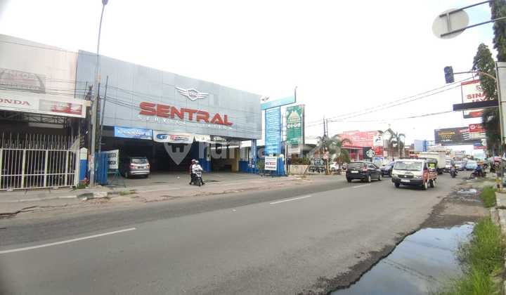 Dijual Gudang + Kantor Posisi Hoek di Mainroad Tuparev Cirebon 1