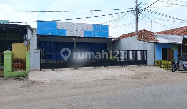 Good Shop House Suitable for Office Near Pabuaran Market East Cirebon Good Shop House Suitable for Office Near Pabuaran Market East Cirebon
