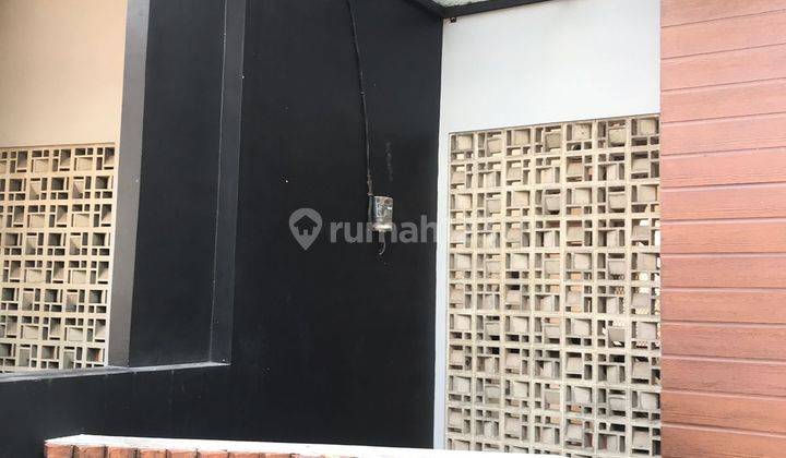 Rumah Full Furnished di Serpong Siap Huni di Pesona Remboelan Serpong 2