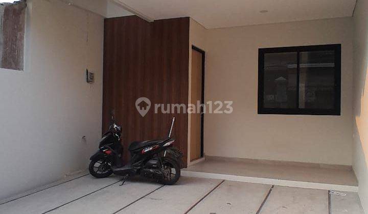 Rumah 2 Lantai Siap Huni Di Jatiwaringin Deket Ke Pintu Tol & Lrt 2