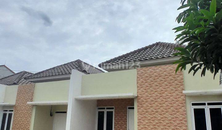 Rumah 1 Lantai 3 Kamar Tidur Akses 8 Menit Gerbang Tol Jatiasih 2