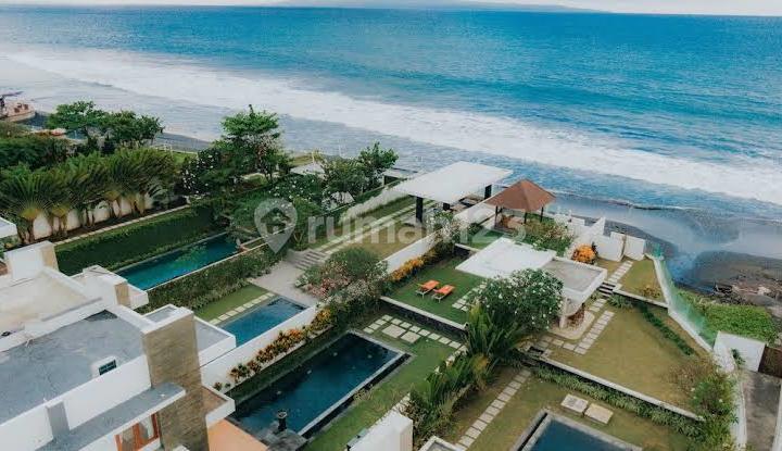 Luxury Beachfront Villa At Keramas Beach Gianyar
