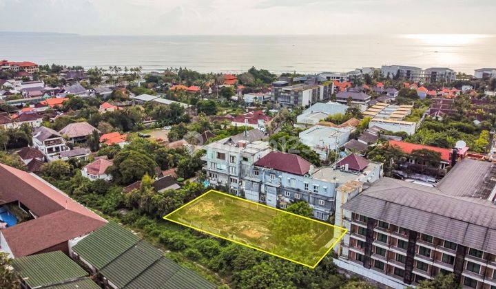 Land for sale near Petitenget Beach, Badung 1