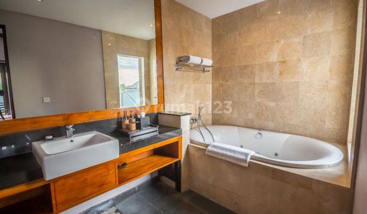 15 Luxurious Villa And Spa For Sale At Kerobokan, Bali 14