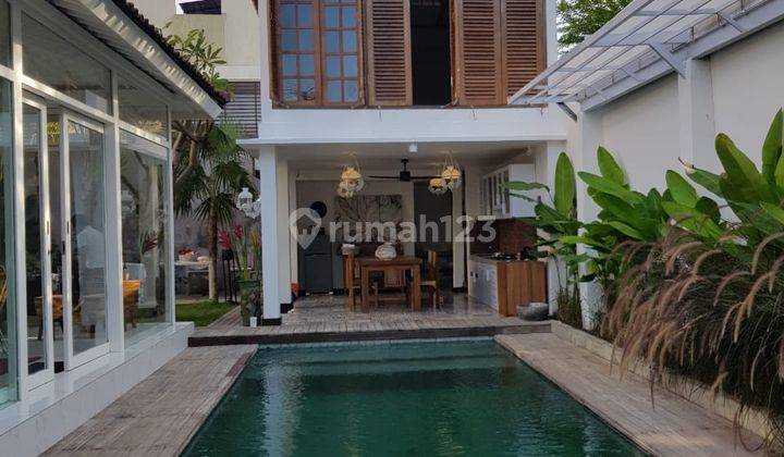 Villa Furnished Modern Di Jimbaran 1