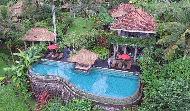 Private Luxurious 4 Bedrooms Villa Bayad In Payangan Ubud 1