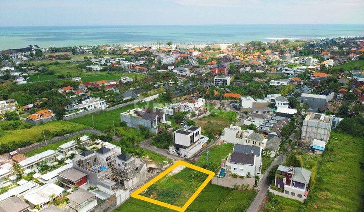 Tanah Dekat Pantai Dan Area Villa Berawa Canggu 1