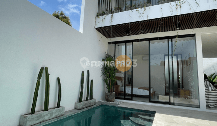 Modern Tropical Villa For Sale In Canggu 2