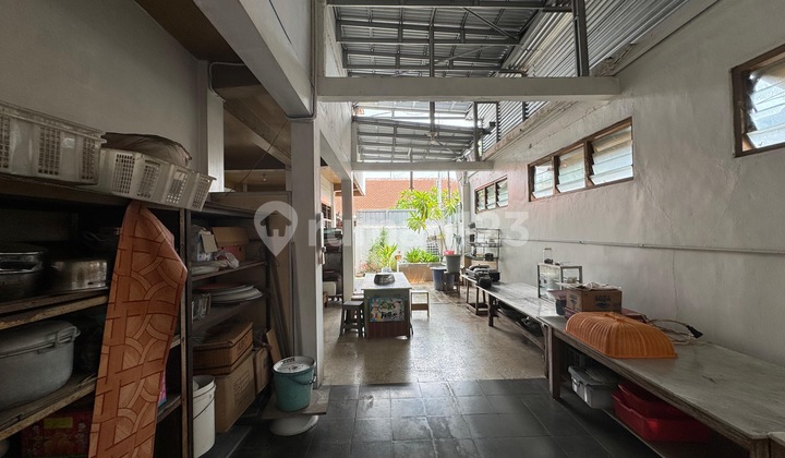 Dijual Rumah Lantai 3 di Pusat Kota Denpasar Dijual Rumah Lantai 3 di Pusat Kota Denpasar