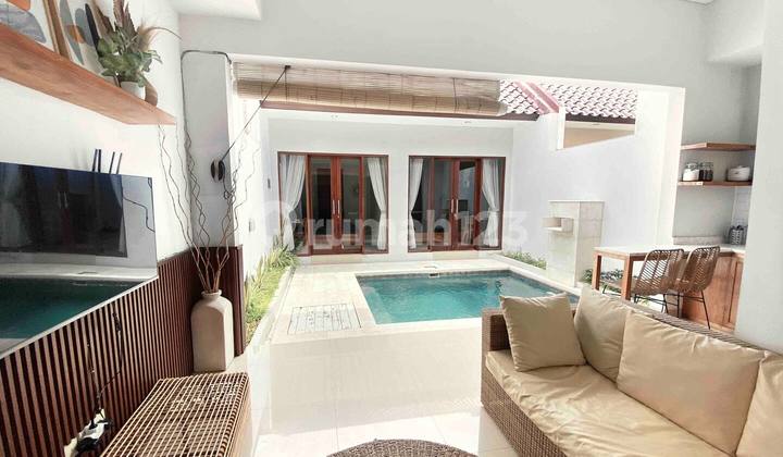 Minimalist Villa For Sale in Kerobokan Bali