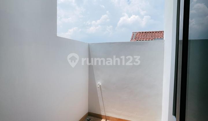 Dijual Rumah Siap Huni Modern Minimalis di sektor V PUP 2