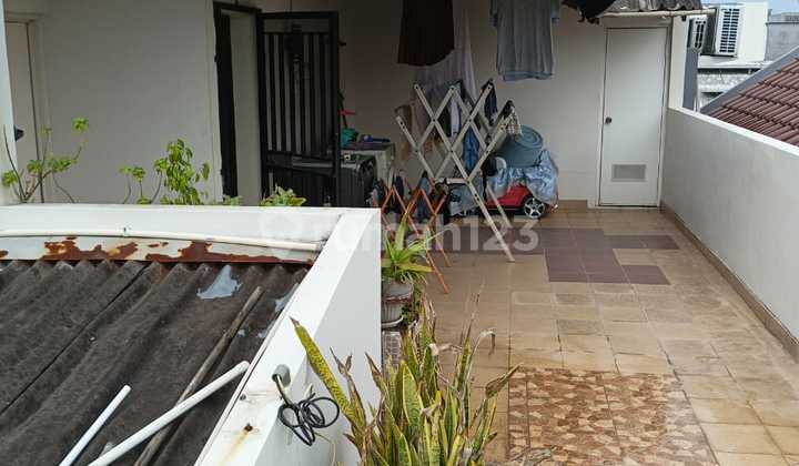 Dijual Rumah Cantik Siap Huni - Semi Furnished Kelapa Molek Kelapa Gading 2