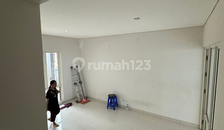 Disewakan Rumah Bagus Siap Huni di Cluster Vasana Harapan Indah 2 Bekasi 2