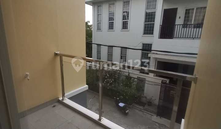 For Sale Beautiful New Houses (3 units) Luxury at an Affordable Price, 2-story in Harapan Indah 2