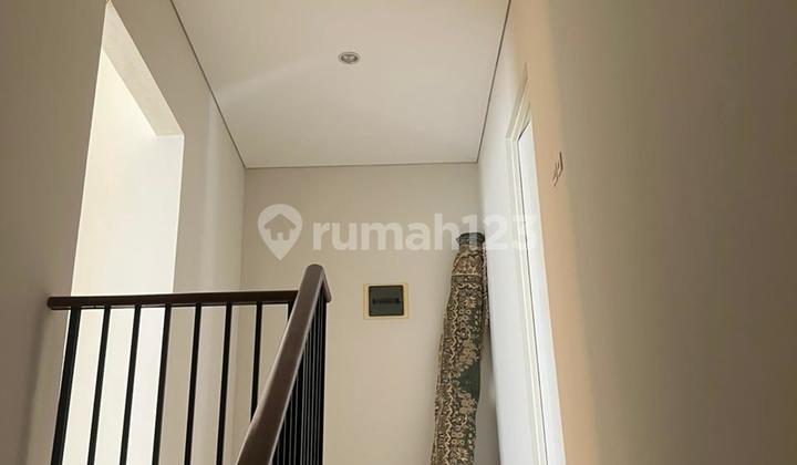 Disewakan rumah cantik full renovasi semi furnished di neo vasana harapan indah Bekasi Disewakan rumah cantik full renovasi semi furnished di neo vasana harapan indah Bekasi