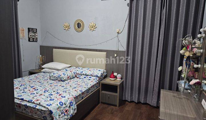 Di Jual 1 Unit Rumah Tinggal Shm, Bangunan Lama Masih Bagus Siap Huni Ada 2 Bangunan Rumah Utama Dan Kos2 An di Tebet Jak Selatan.  1