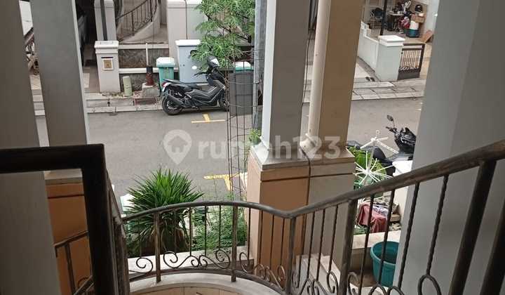 Dijual murah Rumah 3 lt di Gading Grande Kelapa Gading 1