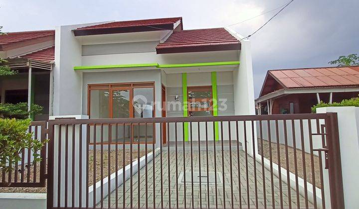 Rumah Hoek Ciwastra Sebrang Griya Bandung Timur  1