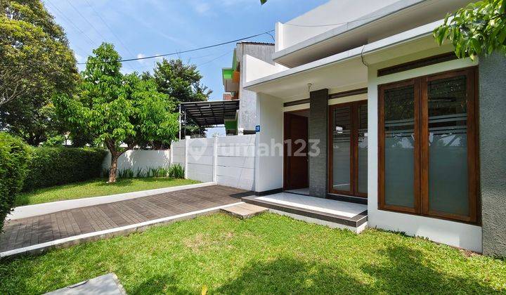 Rumah Hook Batununggal Estate Dekat Griya Bandung 1