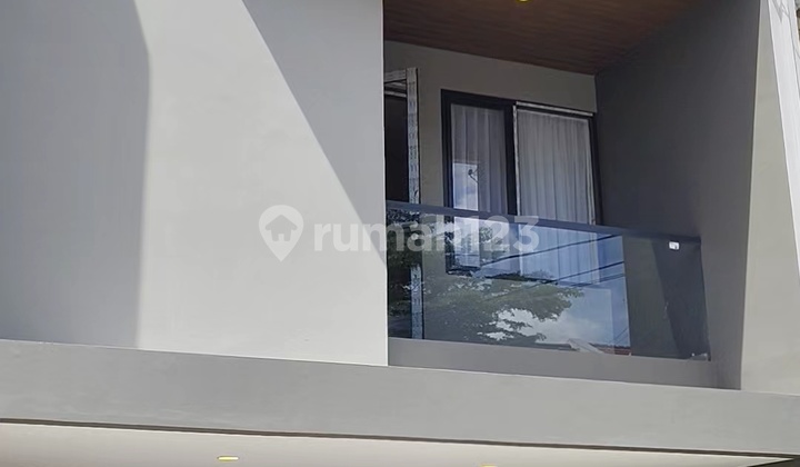 Rumah Ciwastra, Buah Batu Dekat Summarecon Mall Bandung Timur