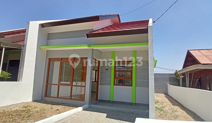 Rumah Hoek Ciwastra, Buah Batu Dekat Summarecon Mall Bandung Rumah Hoek Ciwastra, Buah Batu Dekat Summarecon Mall Bandung