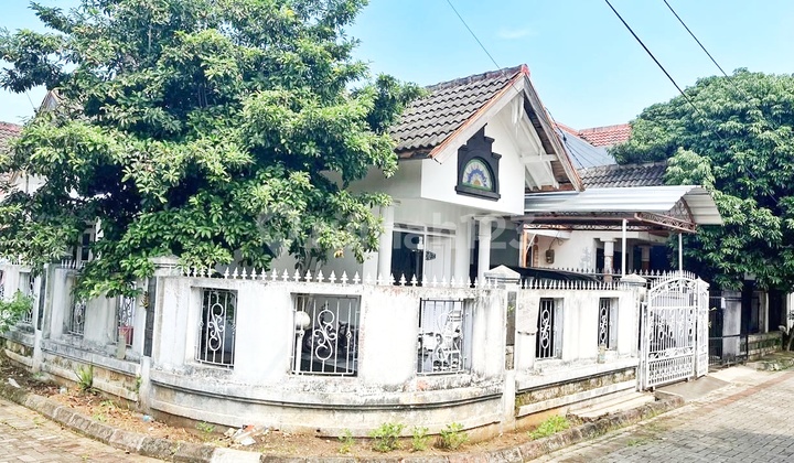 Rumah Ciwastra Hoek Dekat Tol Buah Batu Bandung