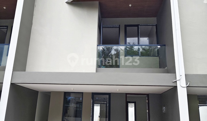 Rumah Ciwastra Dekat Summarecon Mall Bandung Timur 