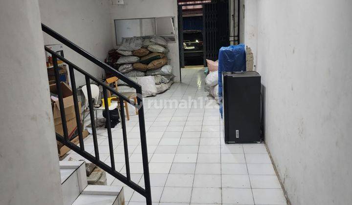 Rumah Lokasi Strategis Dekat Fasilitas Umum di Peta Selatan Indah, Kalideres, Jakarta Barat 2