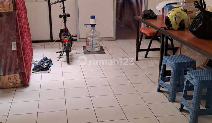 Ruko 2 lantai di tengah kota 3