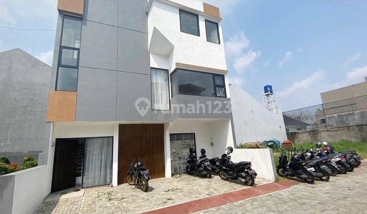 Rumah Estetik 3 Lantai, Furnished Siap Huni, Setiabudi Regency 1