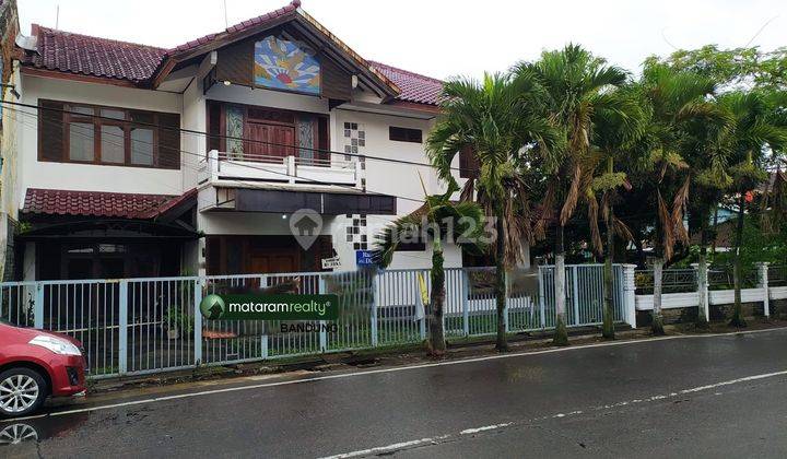 Rumah 2 Lantai Main Road Sayap Bkr, Cocok Untuk Tempat Usaha 1