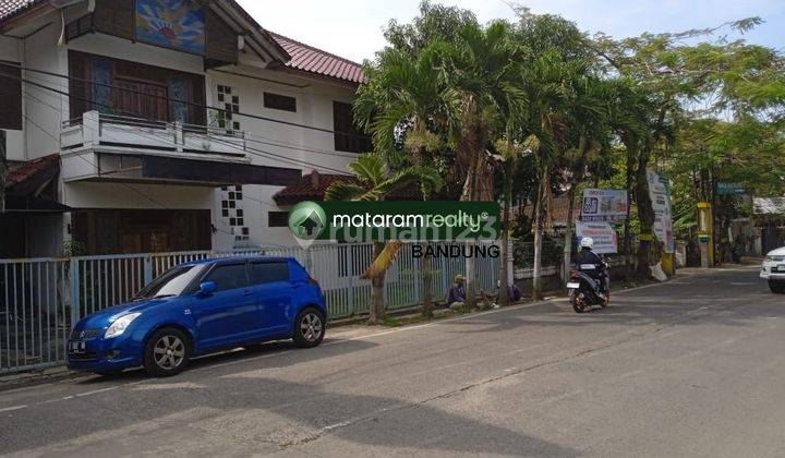 Rumah 2 Lantai Main Road Sayap Bkr, Cocok Untuk Tempat Usaha 2