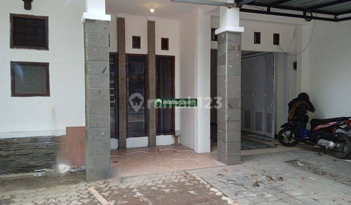 Disewakan Rumah 2 Lantai di Sayap Buahbatu Kota, Bisa Untuk Kantor 1