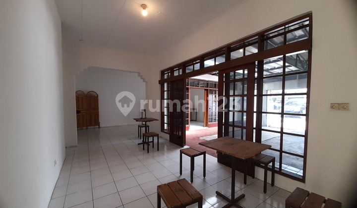 Disewakan Paviliun Super Strategis Cocok Untuk Kantor / Cafe Dll 2