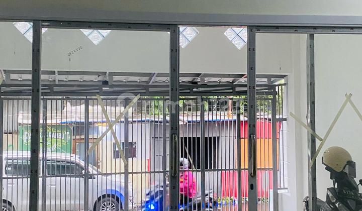 For Rent 2-Story Shop House, Suitable For Office/Business On Peta Street Side. 2