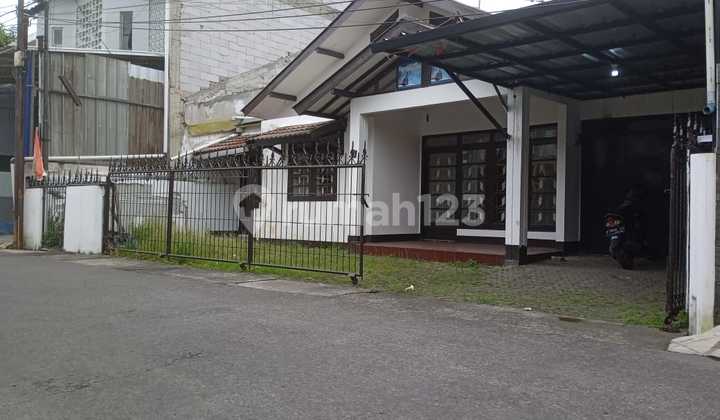 Disewakan Rumah 1 Lantai Luas, Lokasi Di Turangga, 5 Menit Ke Tsm Disewakan Rumah 1 Lantai Luas, Lokasi Di Turangga, 5 Menit Ke Tsm