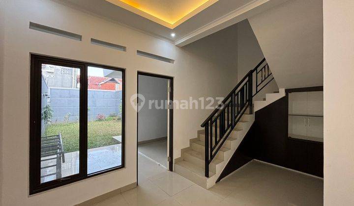 Rumah 2 Lantai Bangunan Baru Di Tengah Kota Area Turangga

 2