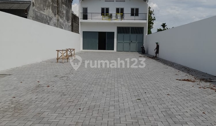 FOR RENT WAREHOUSE IN GAMPING SLEMAN MR 066127 AG