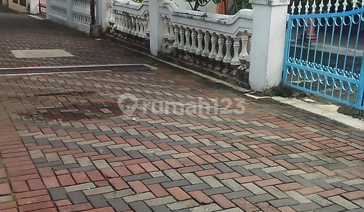 For Rent Large House in the Center of Yogyakarta City For Rent Large House in the Center of Yogyakarta City