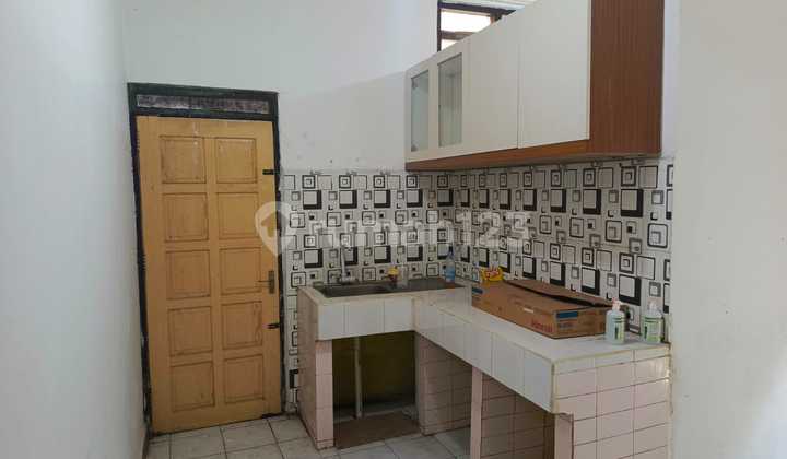 Mr 66323 For Rent House in the Center of Yogyakarta City 2