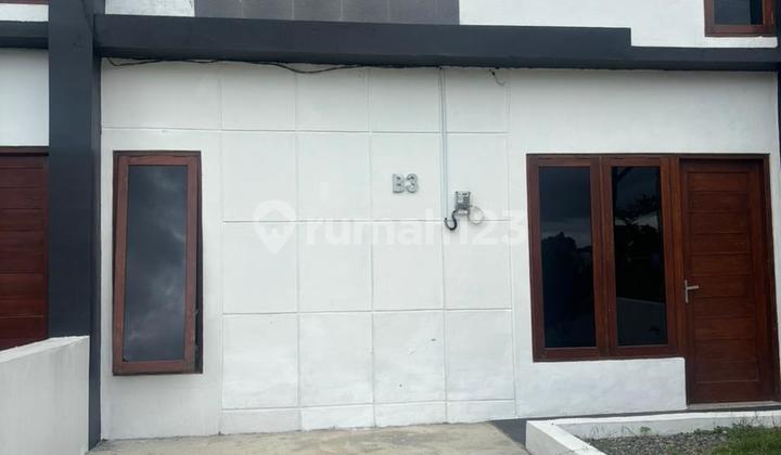 FOR RENT: BEAUTIFUL MINIMALIST FURNISHED HOUSE IN MAGUWOHARDJO RESIDENTIAL AREA, MR 066129 AG
