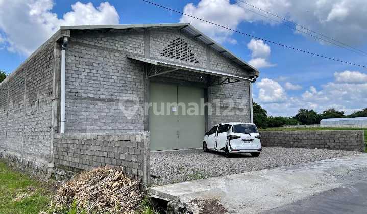 For Rent: Warehouse in Sendangadi, Mlati, Sleman. For Rent: Warehouse in Sendangadi, Mlati, Sleman.